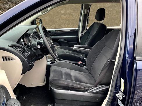 Used 2017 Dodge Grand Caravan SE w/ Power Window Group image 20