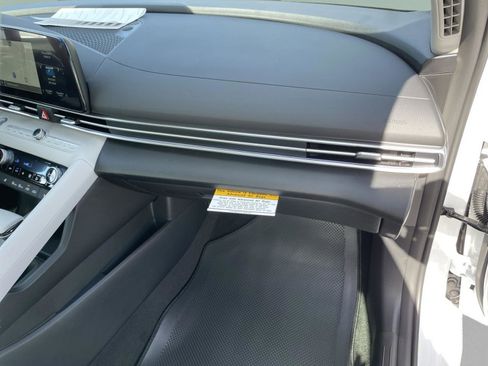 New 2026 Hyundai Elantra Limited w/ Cargo Package FWD image 18