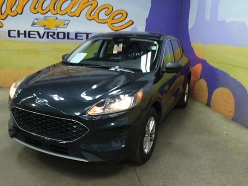 Used 2022 Ford Escape SE AWD/4WD image 4