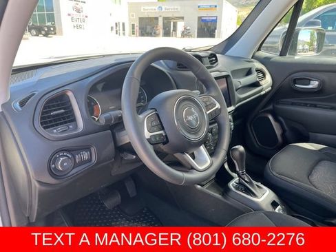 Used 2023 Jeep Renegade Latitude w/ Sun/Sound Group AWD/4WD image 12