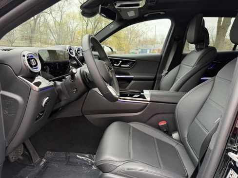 Used 2026 Mercedes-Benz GLC 300 4MATIC image 19