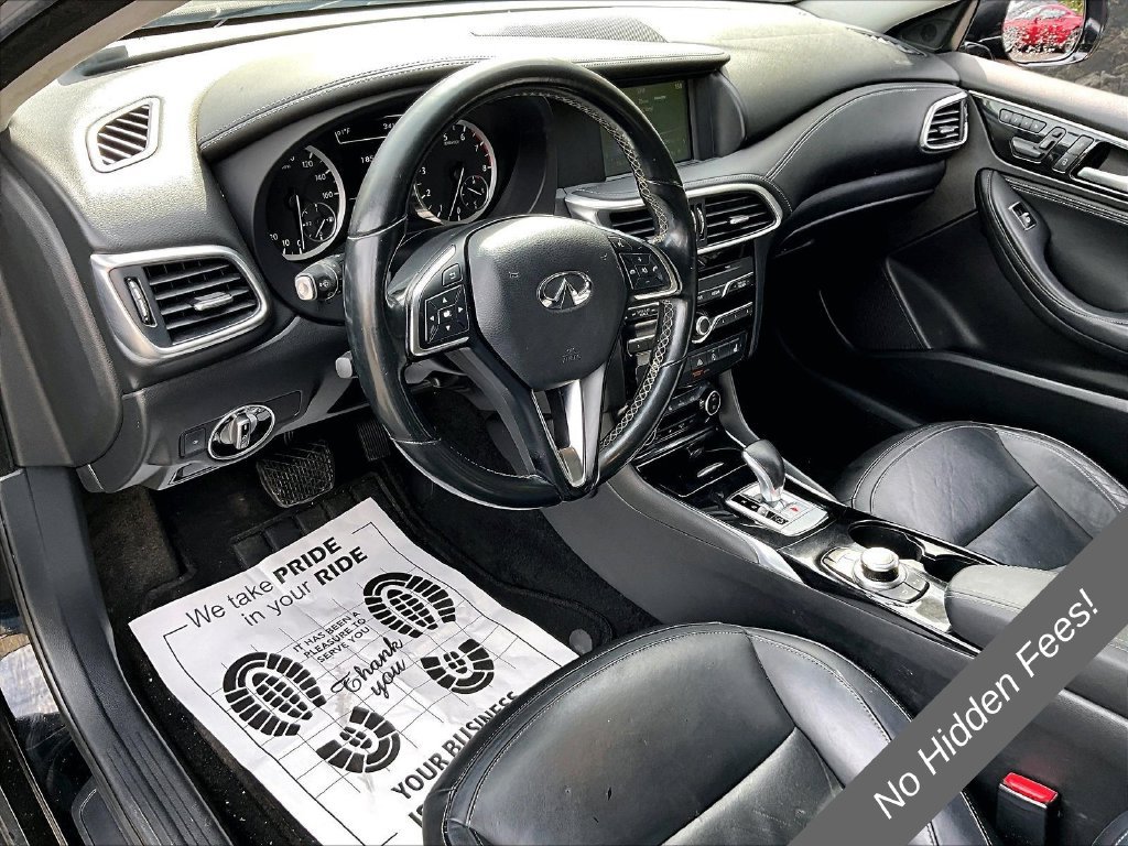 Used 2017 INFINITI QX30 AWD image 11