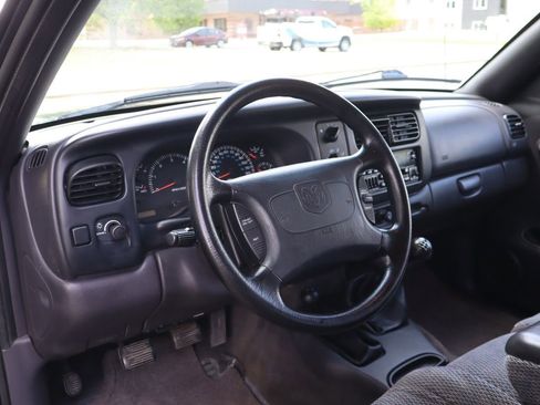 Used 1998 Dodge Dakota Sport AWD/4WD image 15
