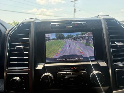 Used 2020 Ford F150 XLT w/ Equipment Group 302A Luxury AWD/4WD image 19