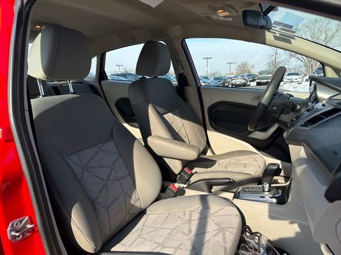 Used 2013 Ford Fiesta SE image 23