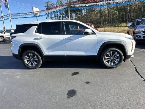 Used 2026 Chevrolet Equinox LT w/ LPO, Floor Liner Package image 9