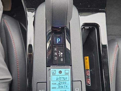 New 2026 Toyota Prius Plug-In Hybrid FWD image 39