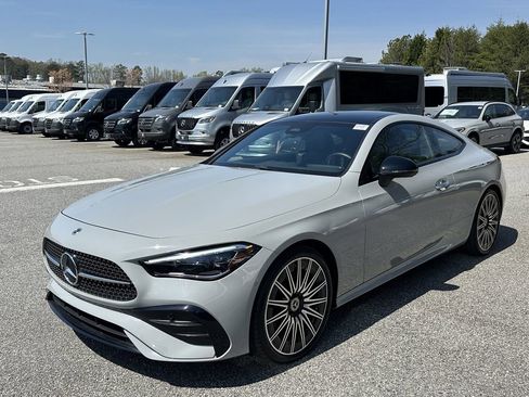 Certified 2024 Mercedes-Benz CLE 300 4MATIC Coupe image 4
