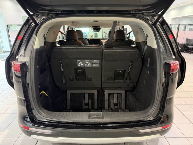 Used 2024 Kia Carnival EX FWD image 10