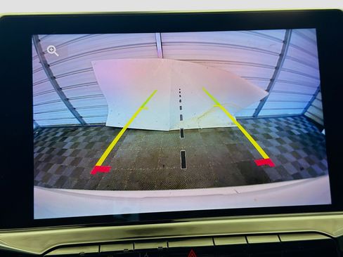 Used 2024 Jeep Compass Latitude image 16