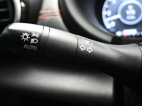 Used 2023 Nissan Kicks SR w/ Exterior Package FWD image 27