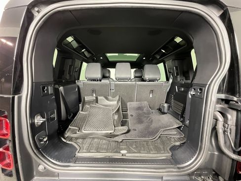 Used 2022 Land Rover Defender 110 X-Dynamic HSE image 27