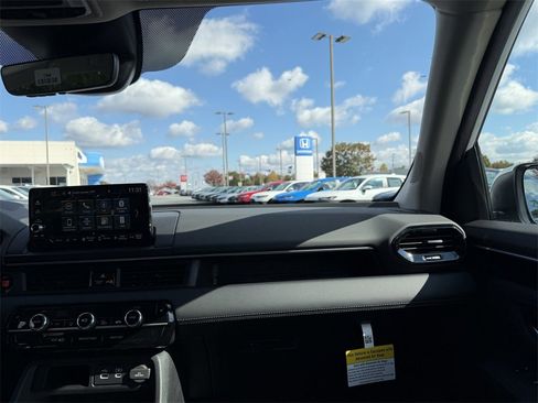 New 2025 Honda Pilot EX-L image 32