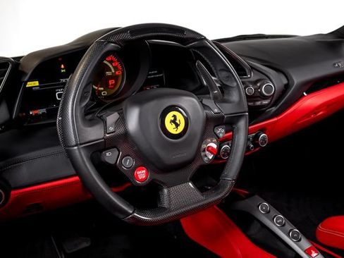 Used 2018 Ferrari 488 Spider RWD image 32