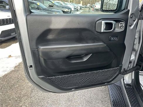 Certified 2020 Jeep Wrangler Unlimited Sahara image 11