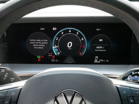 Used 2026 Volkswagen Tiguan SE R-Line AWD/4WD image 21