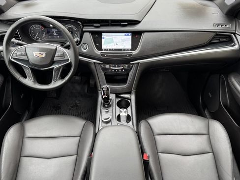 Used 2025 Cadillac XT5 Premium Luxury AWD/4WD image 14