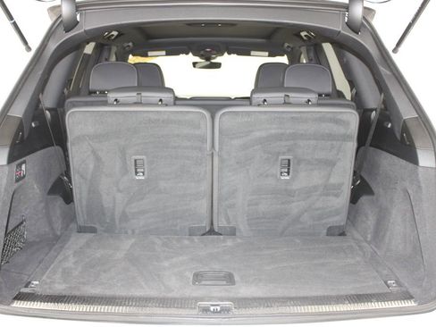 Used 2025 Audi Q7 3.0T Premium Plus AWD/4WD image 14