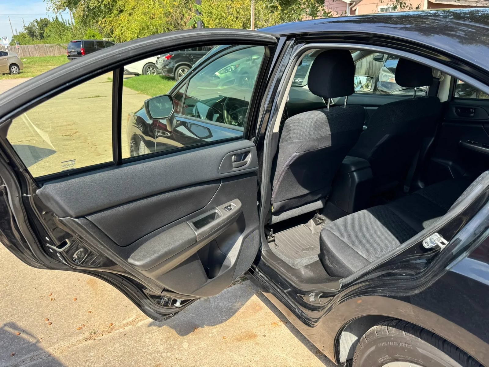 Used 2015 Subaru Impreza 2.0i AWD/4WD image 17