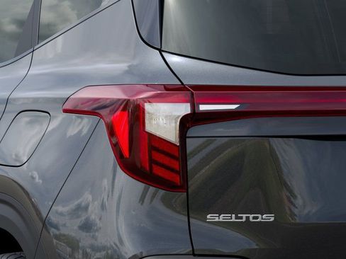 New 2026 Kia Seltos S FWD image 13