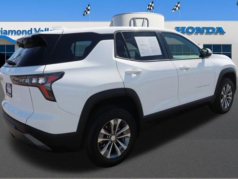 Used 2025 Chevrolet Equinox LT image 7