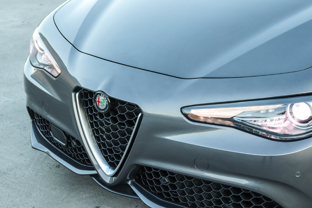 Used 2022 Alfa Romeo Giulia Ti RWD image 5