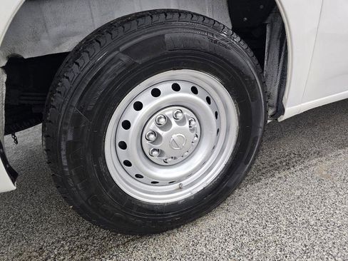 Used 2019 Nissan NV 2500 S image 23