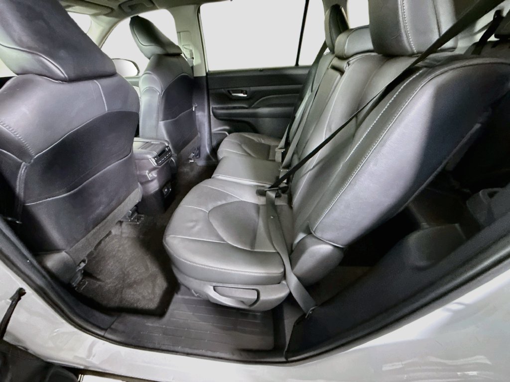 Certified 2024 Toyota Grand Highlander AWD Hybrid image 28