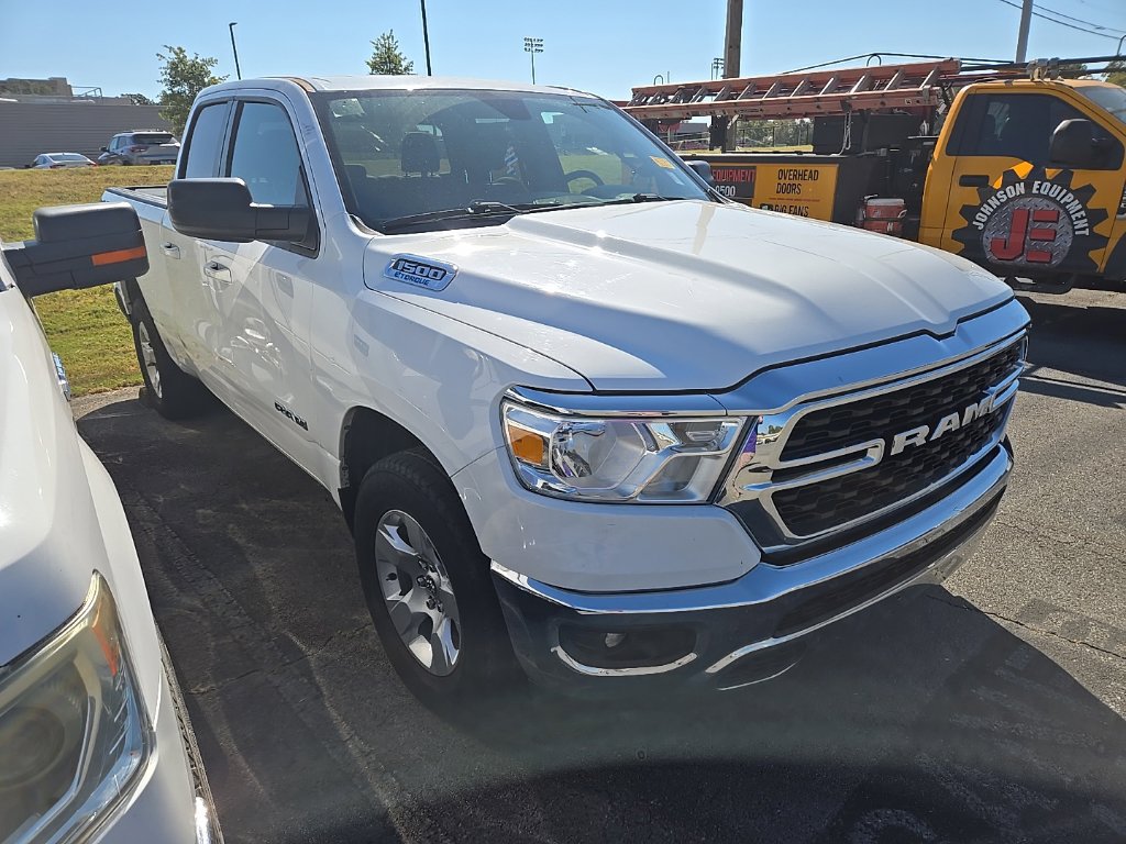Used 2022 RAM 1500 Big Horn AWD/4WD image 3