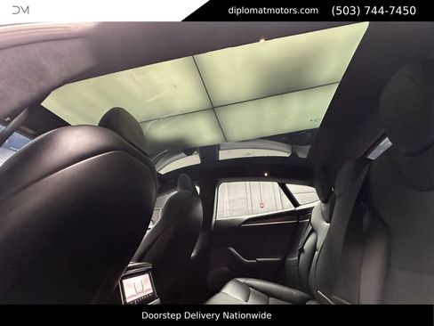 Used 2021 Tesla Model S Plaid image 24