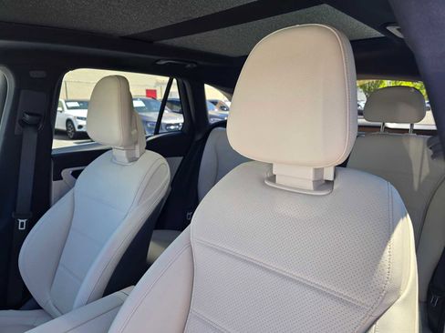 New 2026 Mercedes-Benz GLC 300 4MATIC image 23