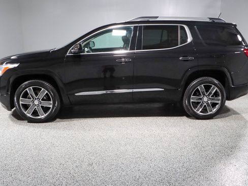 Used 2019 GMC Acadia Denali w/ Technology Package AWD/4WD image 10