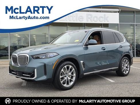 Certified 2024 BMW X5 xDrive40i w/ Premium Package AWD/4WD image 1