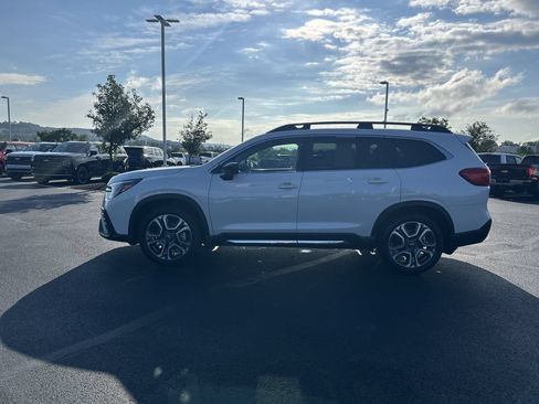 Used 2026 Subaru Ascent Limited AWD/4WD image 4