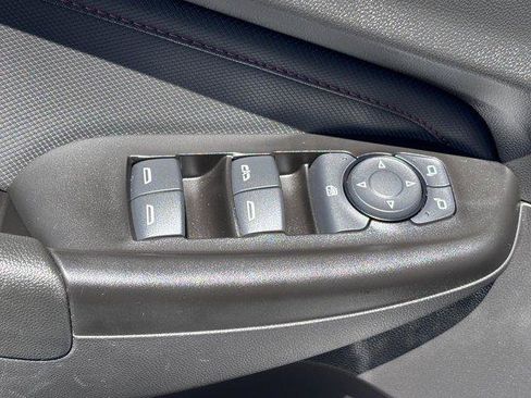 Used 2023 Chevrolet TrailBlazer RS w/ Convenience Package FWD image 19