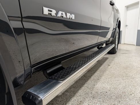 Used 2019 RAM 1500 Laramie image 9
