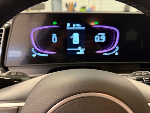 Used 2023 Kia Sportage EX image 15