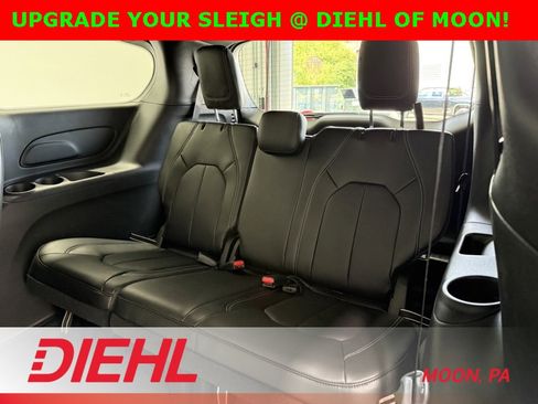New 2026 Chrysler Pacifica Select image 19