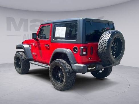 Used 2019 Jeep Wrangler Sport AWD/4WD image 3
