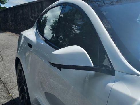 Used 2023 Tesla Model S AWD/4WD image 22