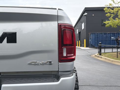 Used 2026 RAM 2500 Laramie AWD/4WD image 45