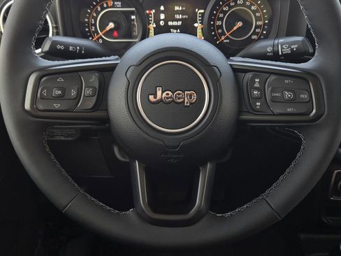 New 2025 Jeep Gladiator Sport image 22