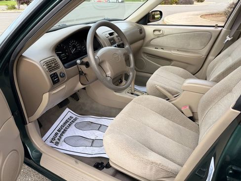 Used 2002 Toyota Corolla LE image 10