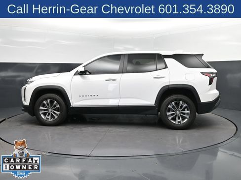 Used 2025 Chevrolet Equinox LT w/ Safety and Technology Package FWD image 4