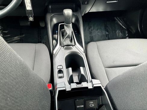 Used 2024 Toyota Corolla LE image 30