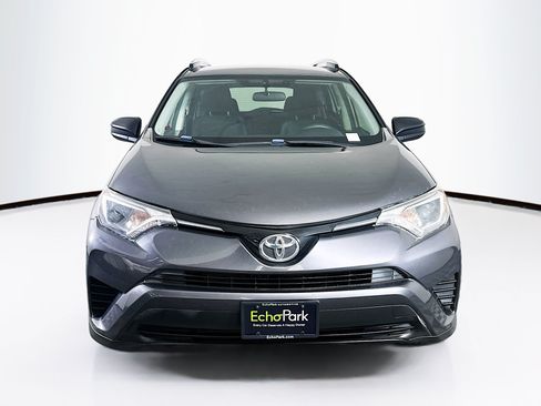 Used 2016 Toyota RAV4 LE FWD image 2