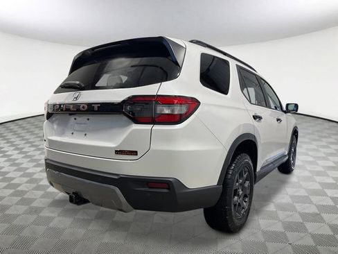 New 2026 Honda Pilot TrailSport image 5
