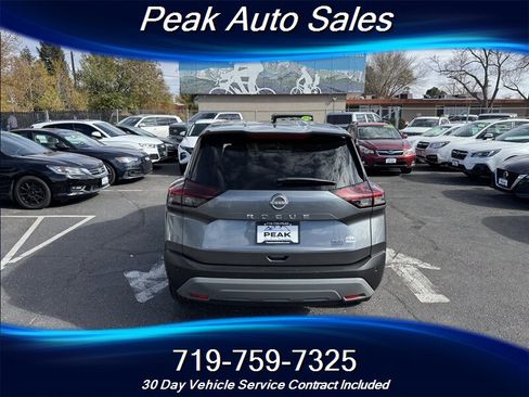 Used 2023 Nissan Rogue S image 6