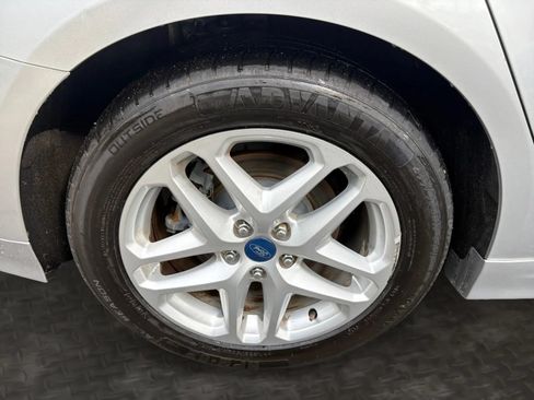 Used 2013 Ford Fusion SE FWD image 37