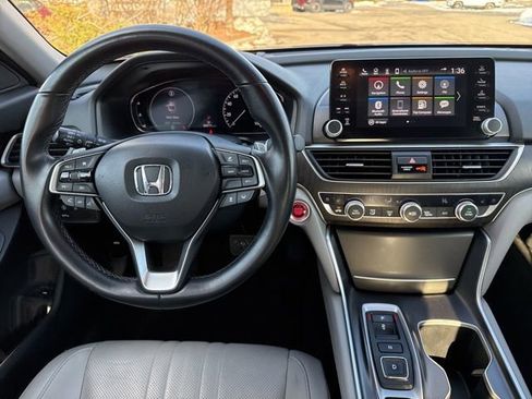 Used 2019 Honda Accord Touring image 22